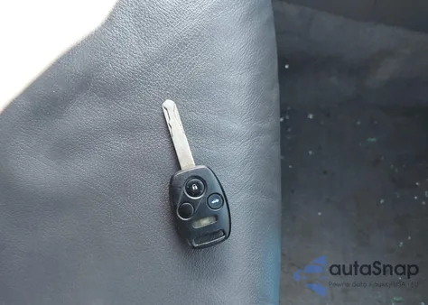 2005 Honda Accord 3.0 Ex z USA, uszkodzony, nr VIN 1HGCM66575A049061